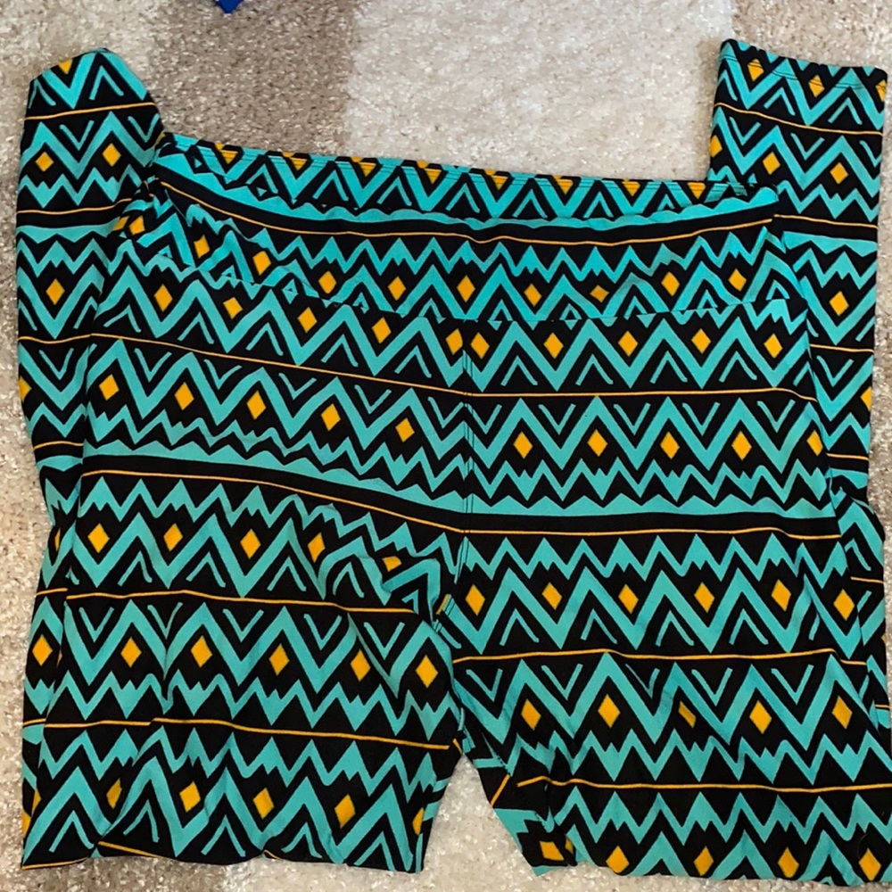 Aztec leggings soft and comfortable
